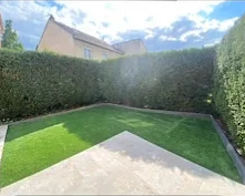 Après pose de gazon synthétique - Macon Paysage